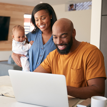 happy family computer